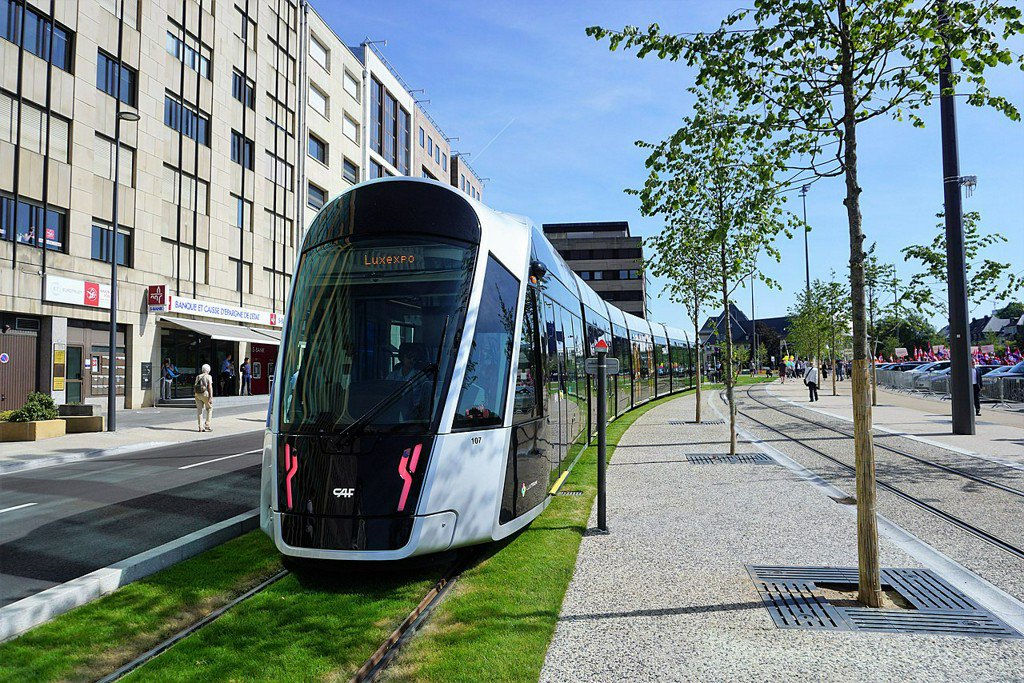 Luxembourg Becomes First Country to Make All Public Transit Free bit.ly/2T8bDEX
