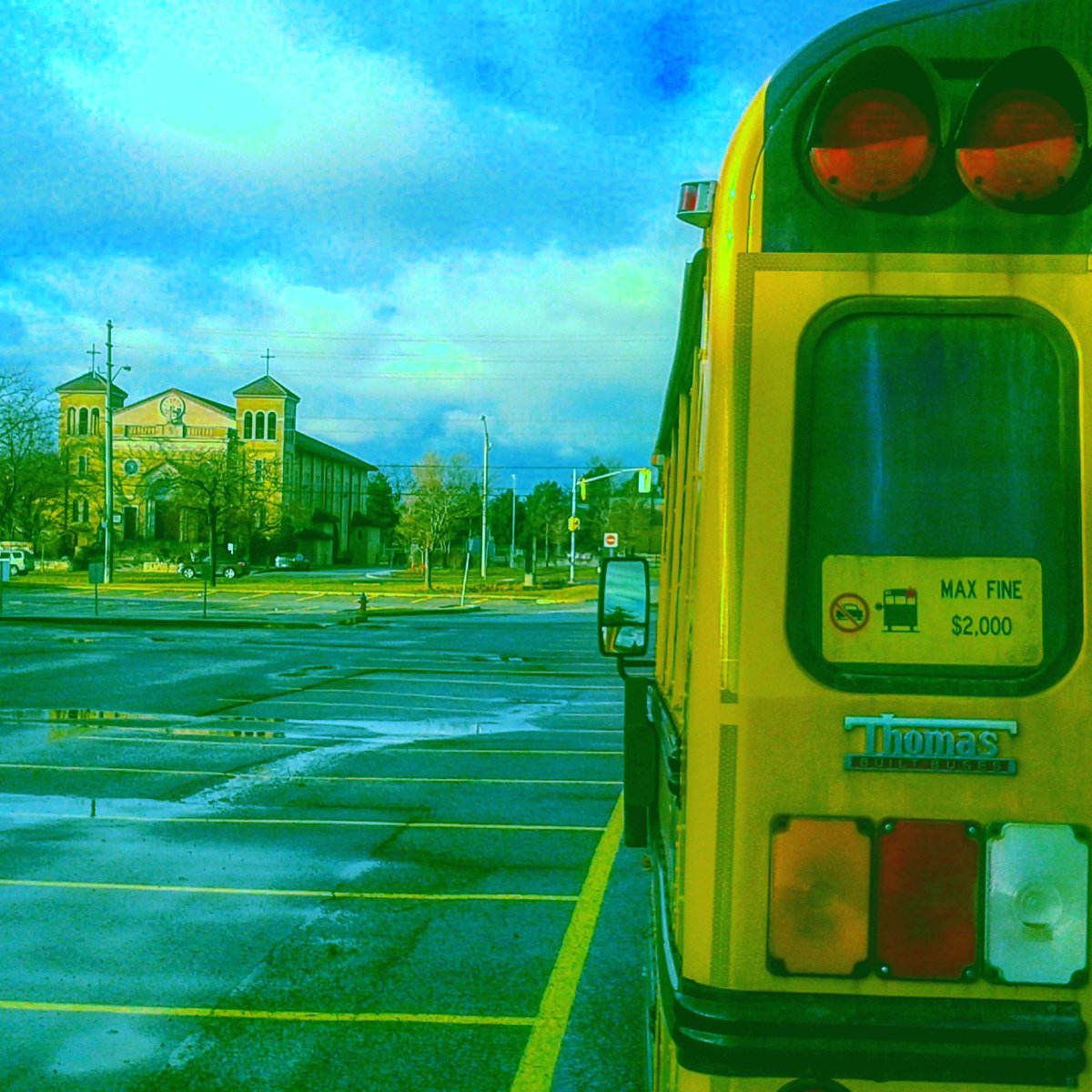 NickolasHadzis's tweet photo. #emptyparkinglot #oldhighschool #church #catholic #yellowschoolbus #emptyspaces #easttoronto #scarborough #suburbs #kennedyandlawrence #toronto #cityscape #colourphotography #cityscapephotography #road #grass #bluesky #whiteclouds https://t.co/jvVYuhT1CM