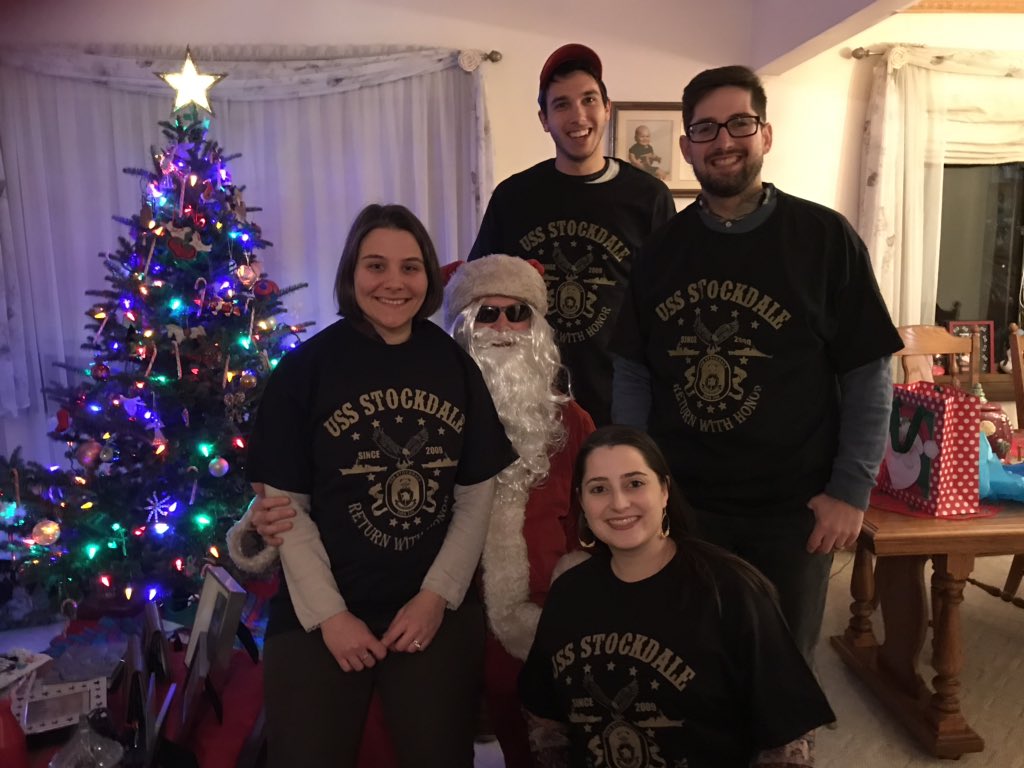 krissykat10's tweet image. Merry Christmas, #ussstockdale  #SupportOurTroops #family
