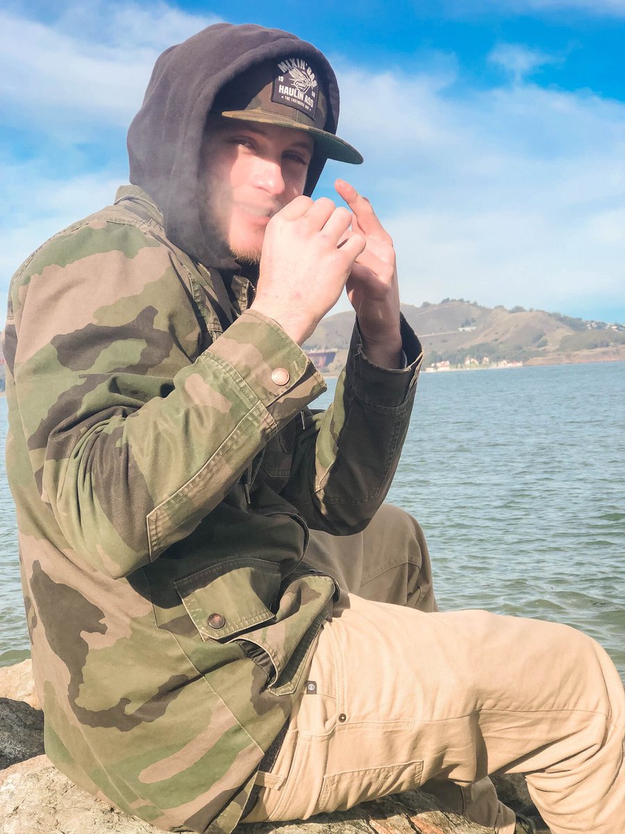 27c_carmichael's tweet photo. “I got baked in San Francisco” but for real I got Fucking baked at @berner415 #cookieschristmasParty https://t.co/s2LneoStmJ
