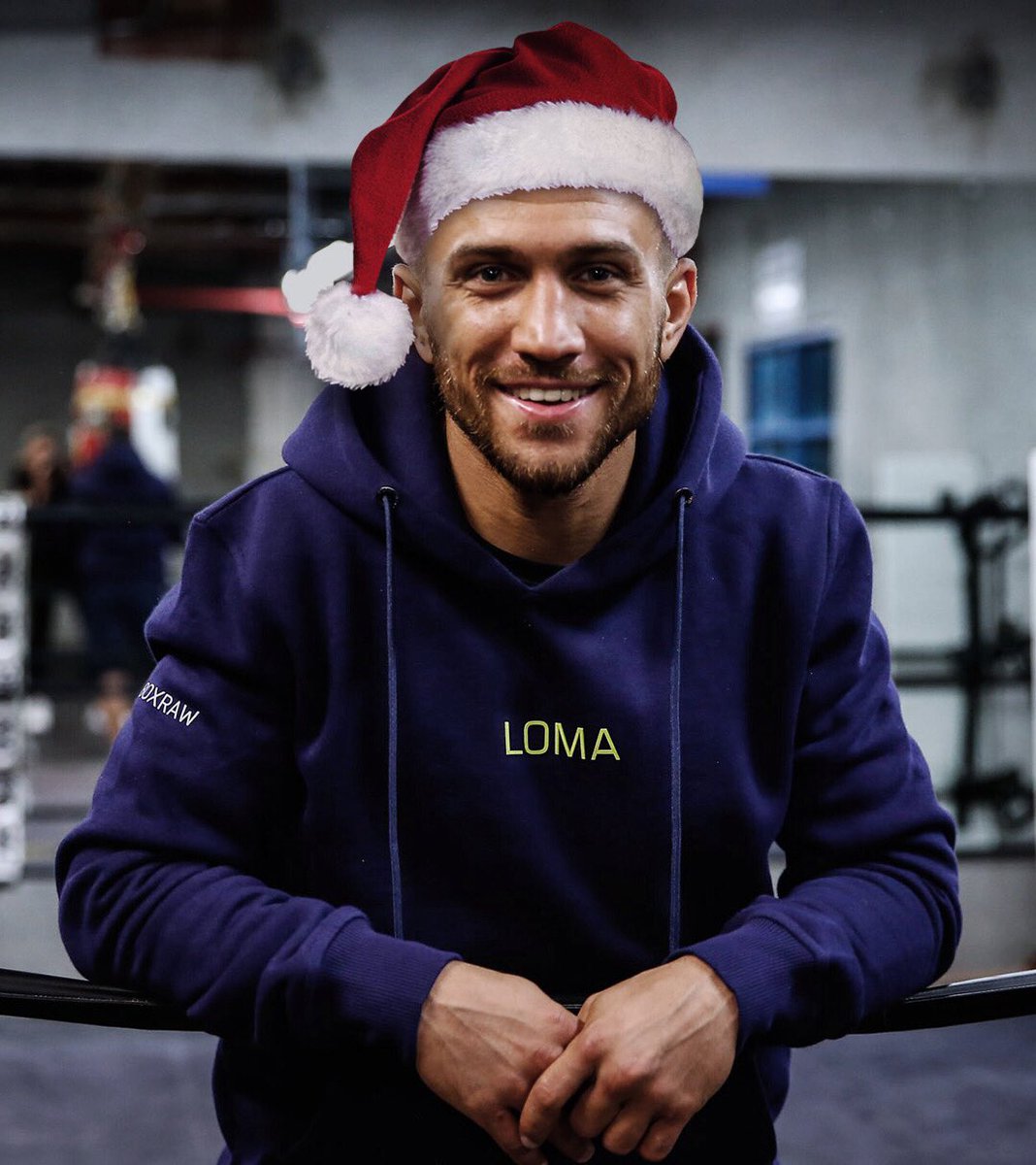 Merry Christmas to all of you 🎉 thank you for all of your support. I have the best fans ❤️ #teamLOMA