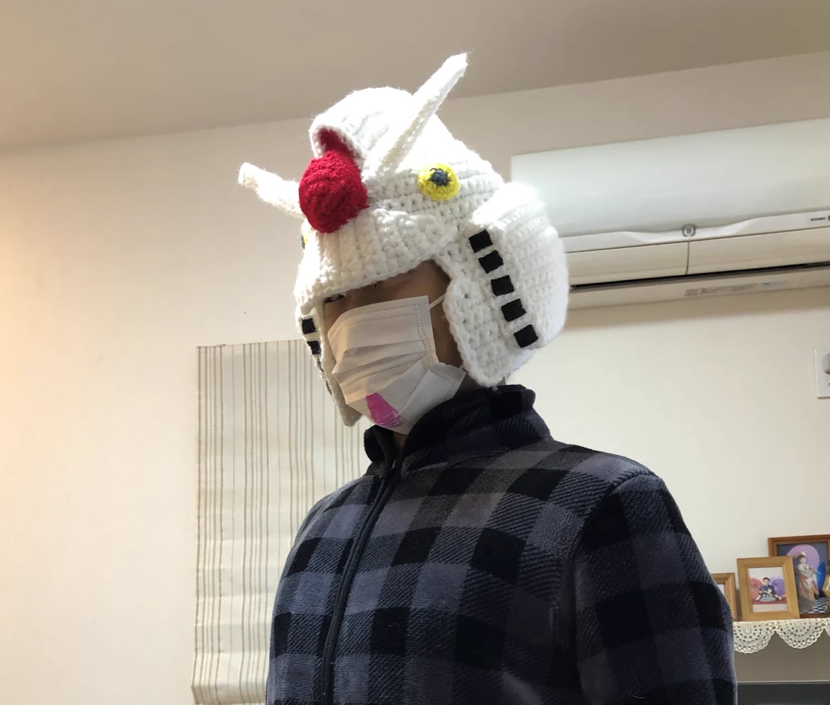 手編みのガンダムヘッドww感覚で作っちゃうとか凄すぎww