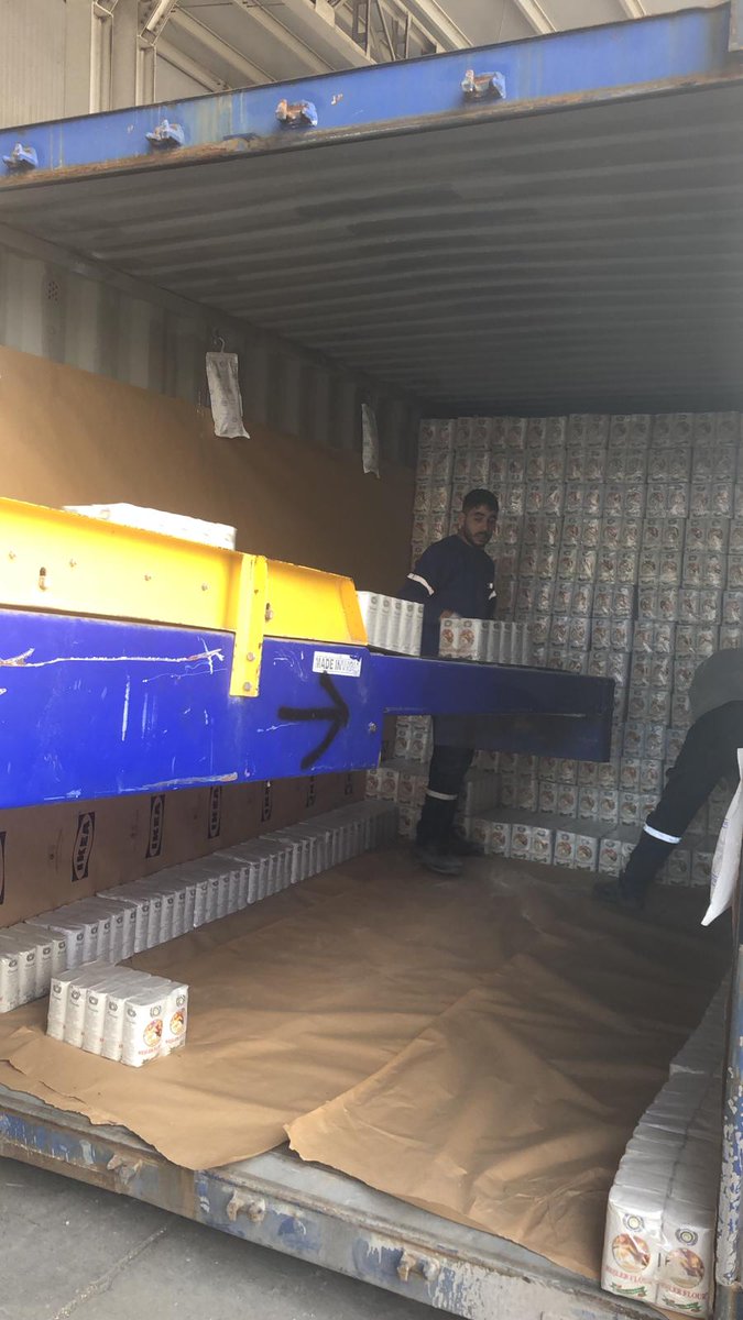 beslerun's tweet photo. Konteyner Yüklemesi I Containerized Cargo Loading
#beslerun #beşlerun #beslergroup @beslerun #YıllardırDeğişmeyenKalite #NeverChangingQualityforYears #konteyneryüklemesi #unyüklemesi #containerloading #wheatflour #flourloading #containercargo #iskenderunport https://t.co/hr1w6e3PTW