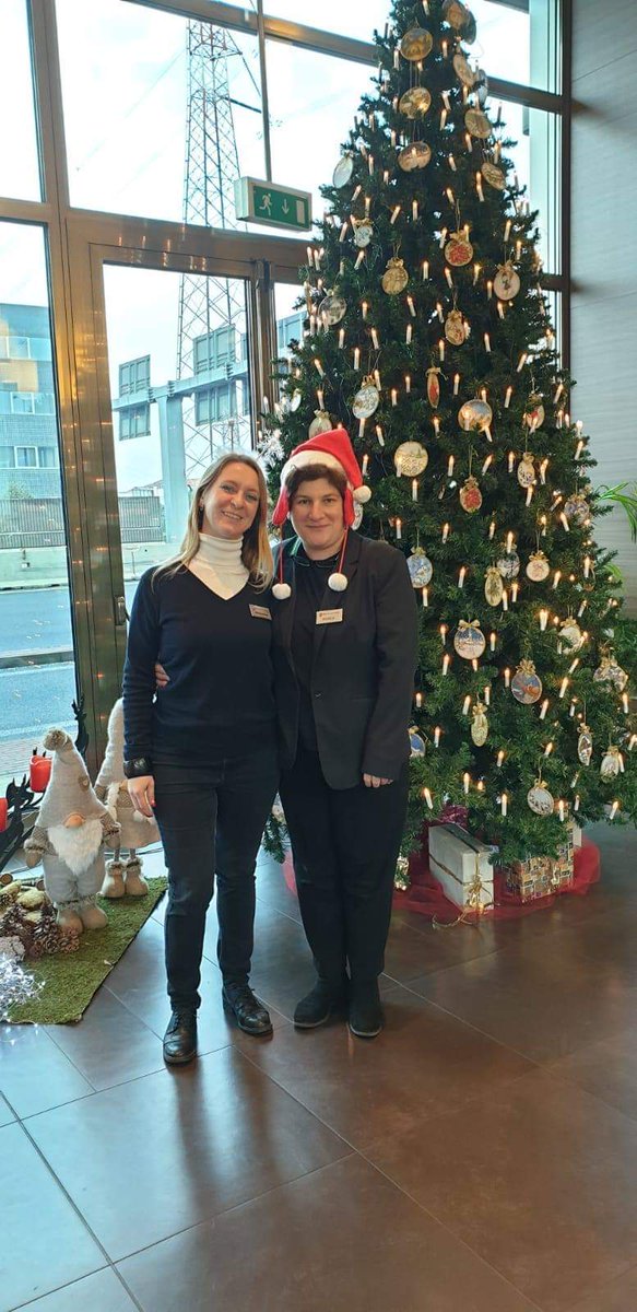 BWMonzaeBrianza's tweet photo. Lo Staff del @BWMonzaeBrianza vi augura un sereno Natale! 😊🌲🎁

@best_westernITA https://t.co/rUIWZmqKPC