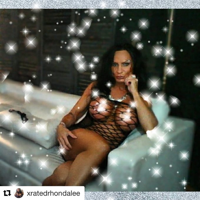 #Repost @xratedrhondalee  MERRY XXXMAS BABY! ;) XO #Xmas #xrated #sexy #klittera #holidays #clipteezgirl<a href="/tag/repost"class="tags">#Repost</a><a class="tags" target="_blank" title="On Twitter" href="/?out=eyJ0eXAiOiJKV1QiLCJhbGciOiJIUzUxMiJ9.eyJpYXQiOjE3MjEzMTcyNjQsImlzcyI6InR3cG9ybnN0YXJzLmNvbSIsIm5iZiI6MTcyMTMxNzI2NCwiZXhwIjoxNzUyODUzMjY0LCJyZWRpcmVjdF91cmwiOiJodHRwczovL3R3aXR0ZXIuY29tL3hyYXRlZHJob25kYWxlZSJ9.iLsbkcdz_3_C7WlJakQRa8fZ81JMS_PlxzsZc6IoBulWU3OSvIJfAHs_jl4mPfC8OjrCKRCzJxeqGCgY5EO2jg">@xratedrhondalee</a><a href="/tag/business"class="tags"><span>#business</span></a><a href="/tag/curves"class="tags"><span>#curves</span></a><a href="/tag/muscle"class="tags"><span>#muscle</span></a><a href="/tag/sexy"class="tags"><span>#sexy</span></a><a href="/tag/hot"class="tags"><span>#hot</span></a><a href="/tag/website"class="tags"><span>#website</span></a>