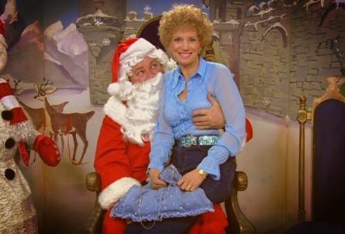 Oh look! Santa’s been! He’s had his Baileys and Tim tams.....the whole packet of them. 

Happy Christmas! 🎄🎁🎅🏼

#kkqchristmas #kathkimquotes