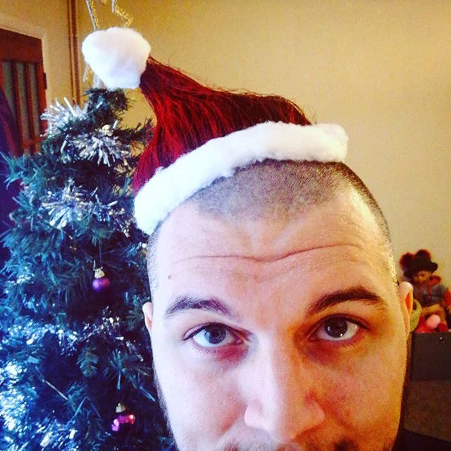 Sc0ttJeffery's tweet photo. Happy Christmas. #christmashair https://t.co/p3qsS9jjbD https://t.co/OYPXdAEYs5