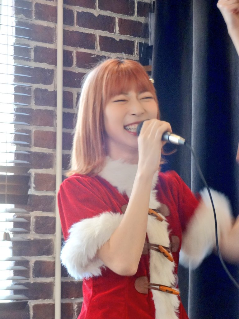 h_yansat_r's tweet photo. #PiTii さん
#TiiiMO 12/24
#ダイナミックなダンス #トーク力も抜群 #ちっちゃくてカワイイ #声も素敵 😆💕 https://t.co/wLc5Ip5qSE