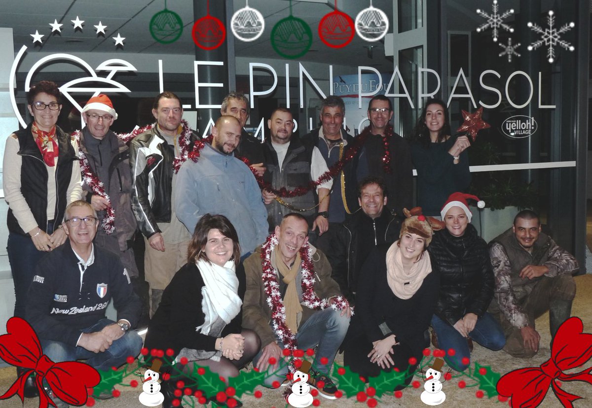 Céline, Patrice et toute l'équipe du Pin Parasol vous souhaitent un très joyeux Noël ! 
De notre côté, le père Noël nous a gaté! Surprise dans notre chaussette : de succulents chocolats pour toute l'équipe!#merrychristmas #noel #camping #yellohvillage #lepinparasol