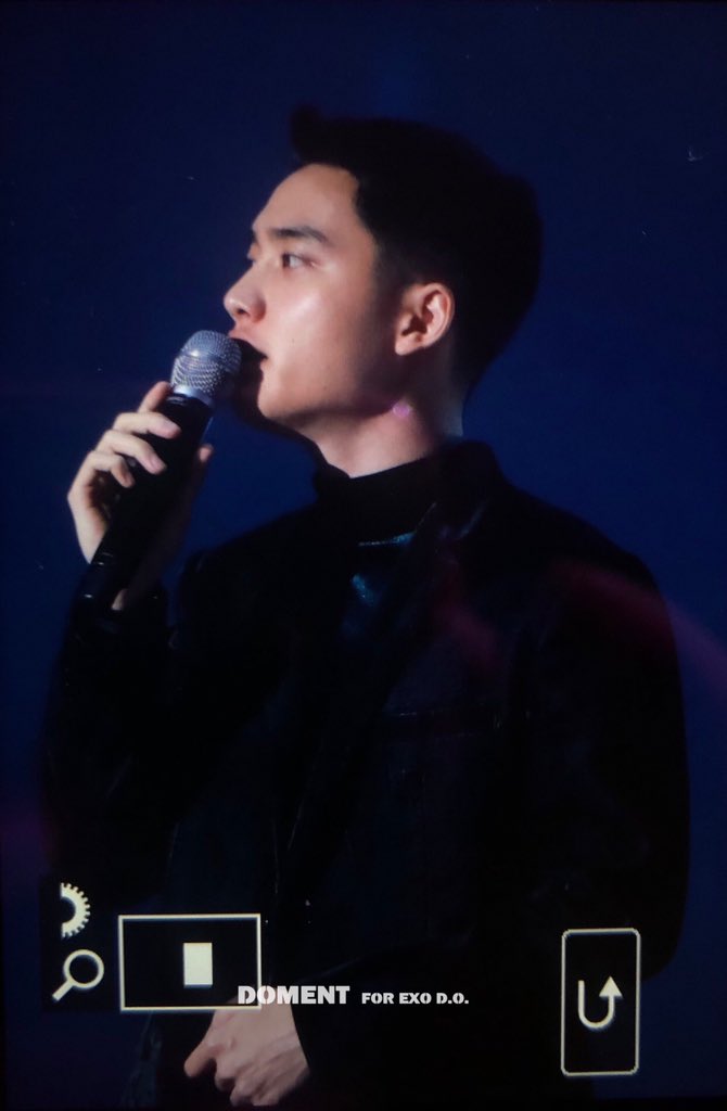 DOMENT_12's tweet photo. 181225 가요대전 

#EXO #엑소 #경수 #디오 #DO(D.O.) #도경수 #Dohkyungsoo https://t.co/RbVgHm06rv