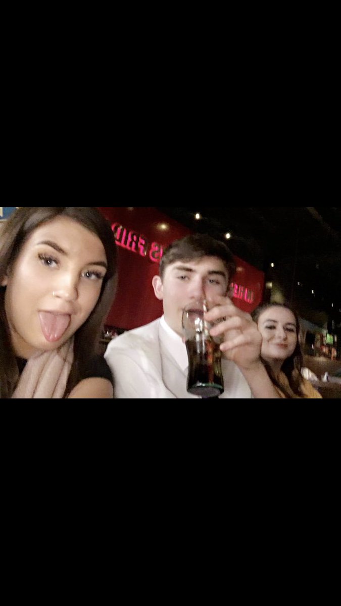 erintierney_xo's tweet photo. I really hope everyone can take a second out of their busy day to retweet this. Liam won’t be home this Christmas and we all miss him so much. It’s been over a month and this time of year is especially hard. Please be safe liam, we all miss you ♥️💕 https://t.co/4o8n0BmmqS