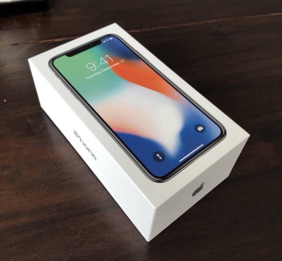 Giveaways tweet media