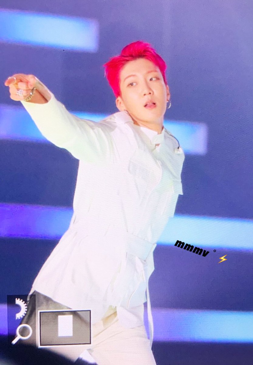 mmmv°⚡️ tweet media