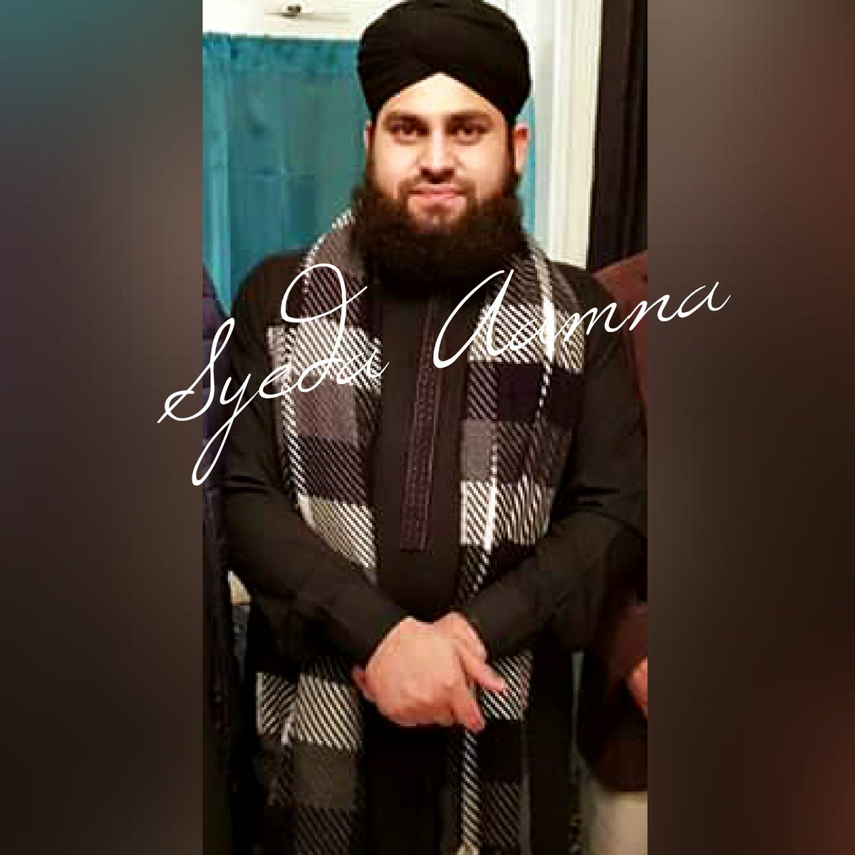 iamSyedaAamna's tweet photo. ہم پر حُضورﷺ یونہی نظر آپﷺ کی رہے
جیسی بنی ہوئی ہے، ہماری بنی رہے
اُترے حُضورﷺ دل پر میرے نعت آپﷺ کی
ہر رات یونہی گھر میں میرے چاندنی رہے🌙

Last Night's Beautiful Mehfil Clicks in Leeds, UK. 
#غُلامِ_نبی_ﷺ 
@AhmedRazaQadri 
#UKTour2018 🇬🇧🇵🇷 https://t.co/T6omycqtqS