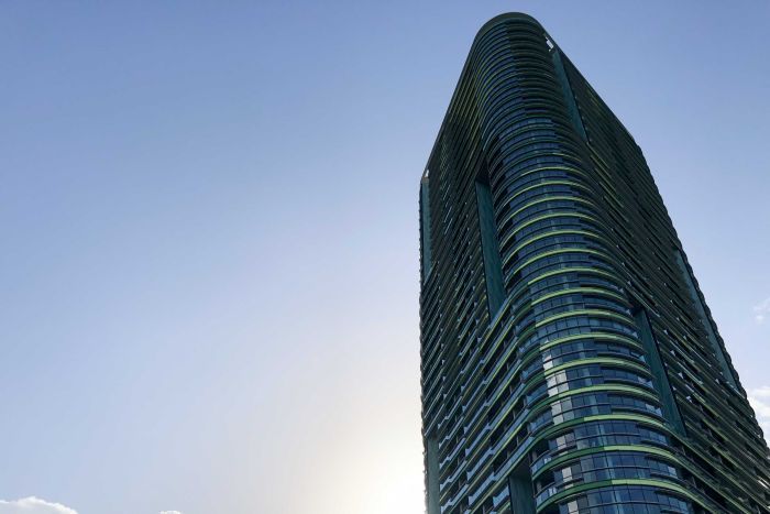 Nick Tsagaris – Sydney Opal Tower Apartment Building Evacuated After Reports of ‘Cracking Noises’
Check the news here ow.ly/izbM30n5Nmr 
#NickTsagaris #emergencyincidents #NSW #opaltower #sydney2000 #latestnews #abcnews