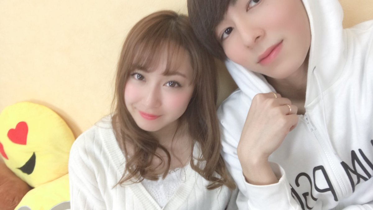 ট ইট র こま メリークリスマス 今年のクリスマスイブは 引っ越しの掃除と編集で ゲキおちくんが恋人で クリスマスは 編集と撮影で 姉とすごして 生きてきた人生の中で 一番普段と変わらない日常を 過ごしました みんなは何して過ごしましたか