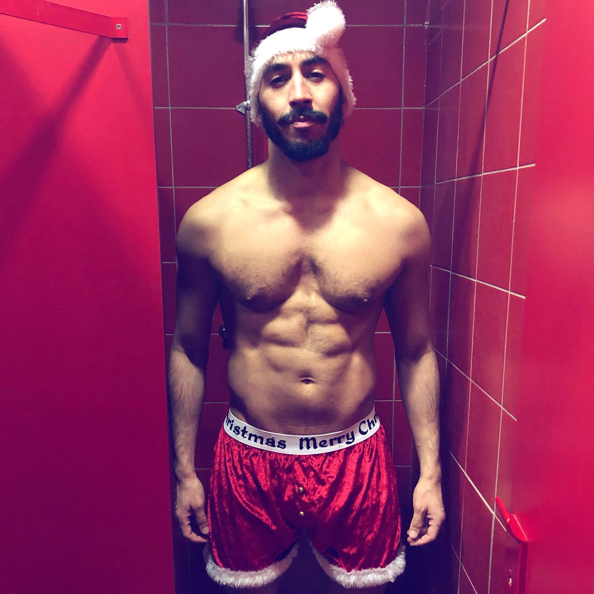 Merry Christmas To All! 🎅🏻🎄🤗😘