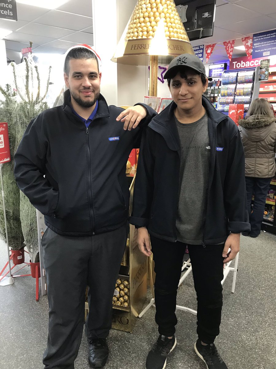 onestop_oakley's tweet photo. Wishing you all a very Merry Christmas and a very Happy and Prosperous New Year! Enjoy the festivities! 🎄🎅⛄️
From all the team at One Stop Oakley💕

(P.S excuse the giggly staff🙊🤣) https://t.co/aVR6GySoMb