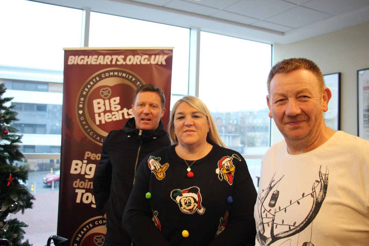 bighearts's tweet photo. 🎄Christmas Day | Volunteers setting up the room in the Main Stand &amp; a lovely visit from familiar faces 😊🇱🇻 https://t.co/gDKx6BxzfB
