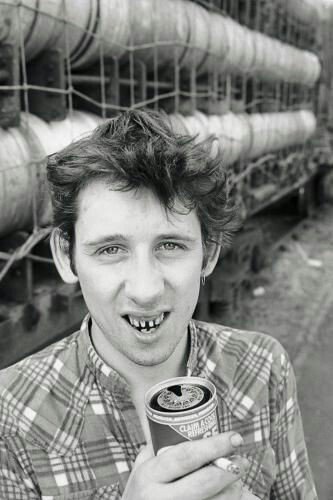 Happy birthday 
Shane MacGowan. 