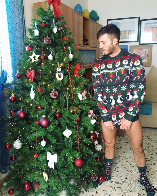 1 pic. #MerryChristmas again ?????? https://t.co/JskZZ4XT8L