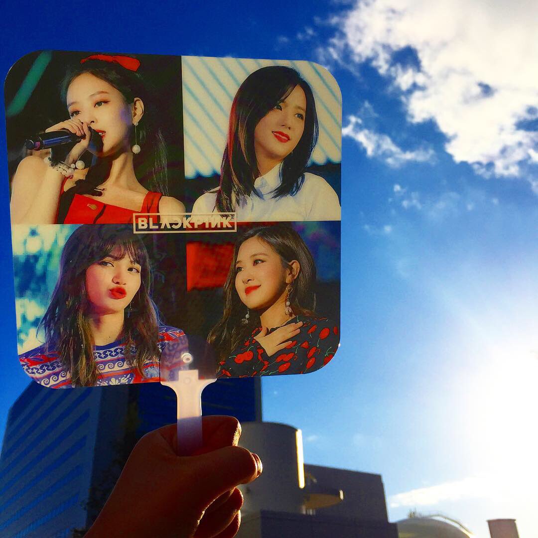 BLACKPINK116711's tweet photo. 🖤BLACK PINK💖
ARENATOUR 2018 参戦してきました!
もぉ、可愛すぎた。
一人一人のソロも感動やし
なんて言ったってサンタコスよ。
なに。天使すぎたで。😭💖
ほんまにみんな可愛かったし
さらに好きになった。blinkで
よかった😭
ありがとう!BLACK PINK!
#BLACKPINK
#ARENATOUR2018
#ぶるぴん https://t.co/F8vxzfMXqK