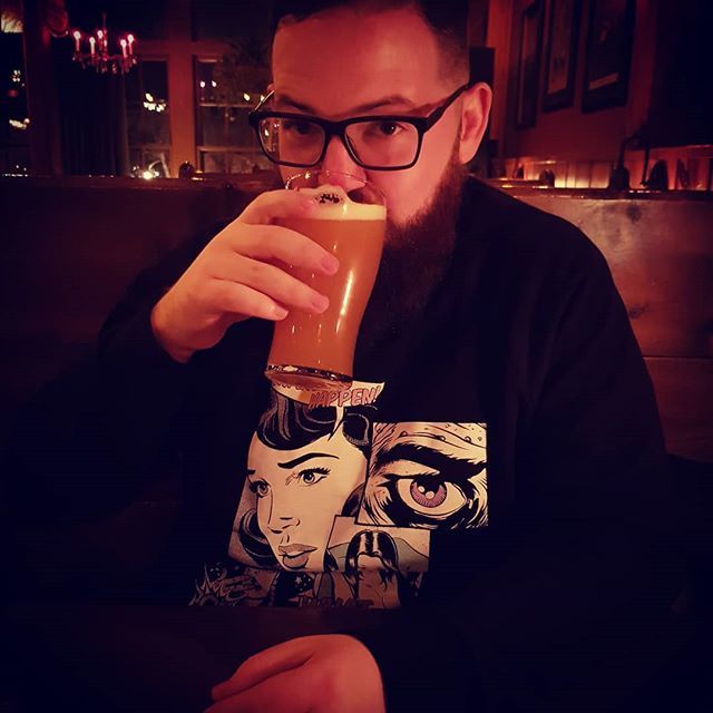 NolanRobbie's tweet photo. A well deserved pint after 28 hours of airports, planes, buses, cars and a complete lack of sleep https://t.co/eQrf1BSKwK https://t.co/raSguf0XTX