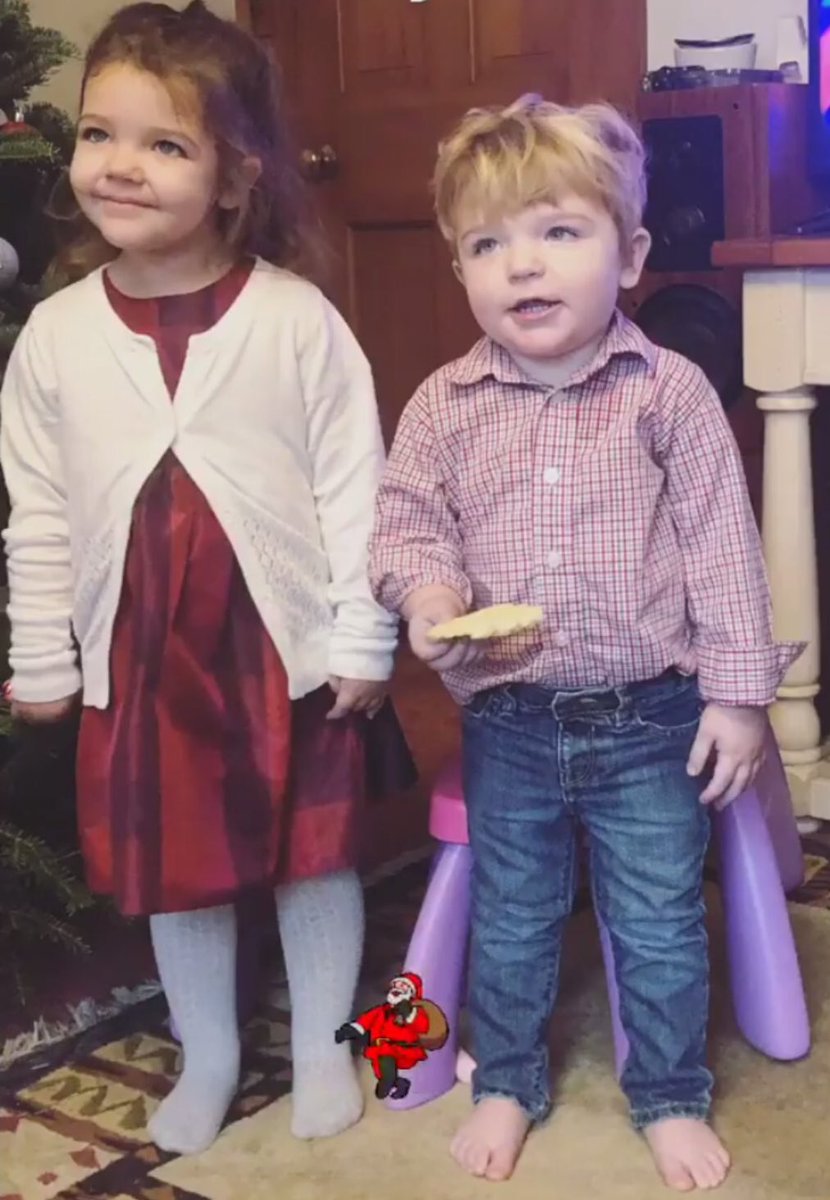 elawson13's tweet photo. merry christmas <3 https://t.co/5s5DCupP0A
