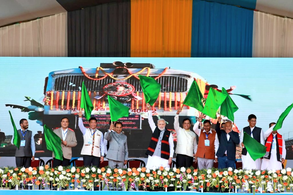 sarbanandsonwal's tweet photo. Bridging dreams, building India.

Glimpses of #BogibeelBridge inauguration ceremony.
#Assam 
#Northeast https://t.co/cZtqNnJKl6