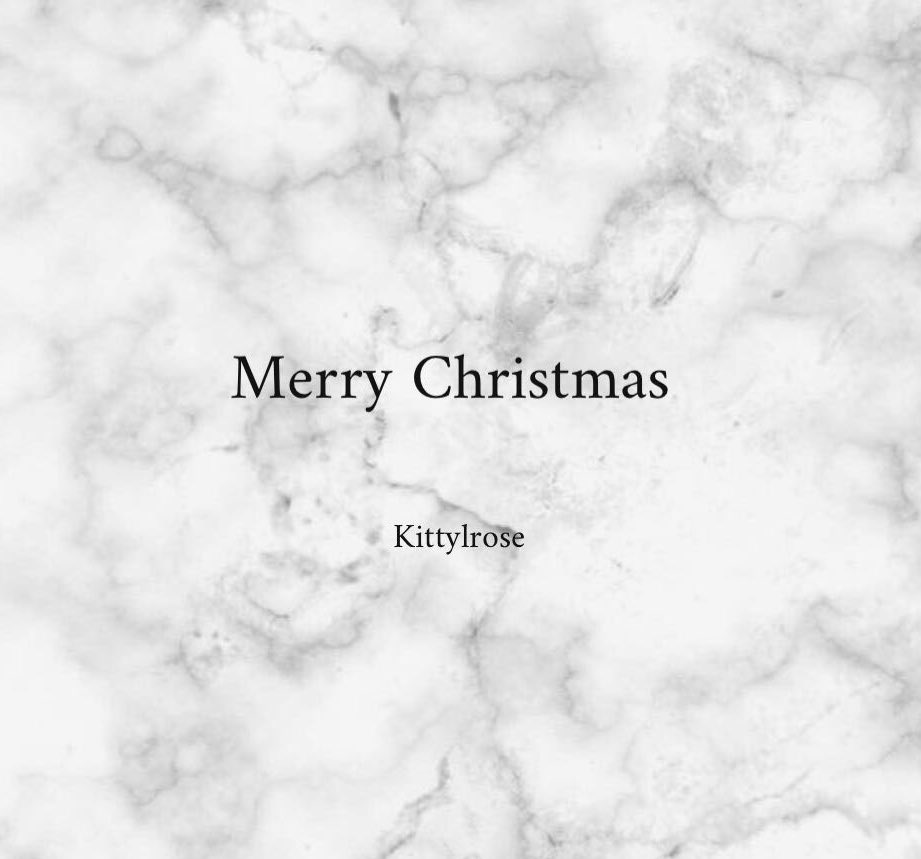 kittlrose's tweet photo. Merry Christmas everyone ✨Hope you’ve all had a lovely day! ✨ https://t.co/iRWkdaw7Eh