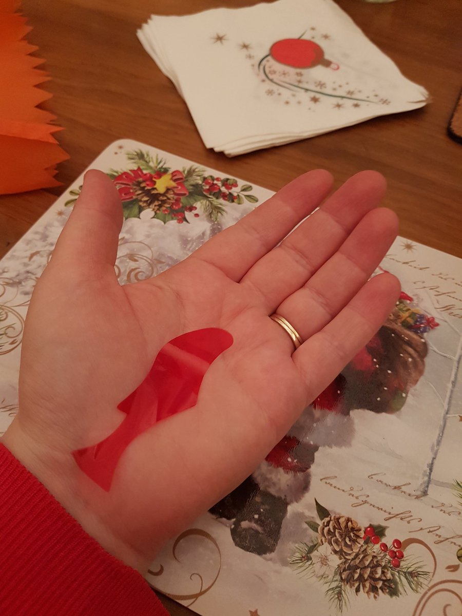 clareodscan's tweet photo. Thanks be to jaysus this fella turned up! Really needed to know who, what I am and how things will pan out for the year.. #redplasticfish #fullofknowledge #thesamonwouldntgetalookin
#Christmas #ChristmasDay #MerryChristmas # https://t.co/SV3CndsItN