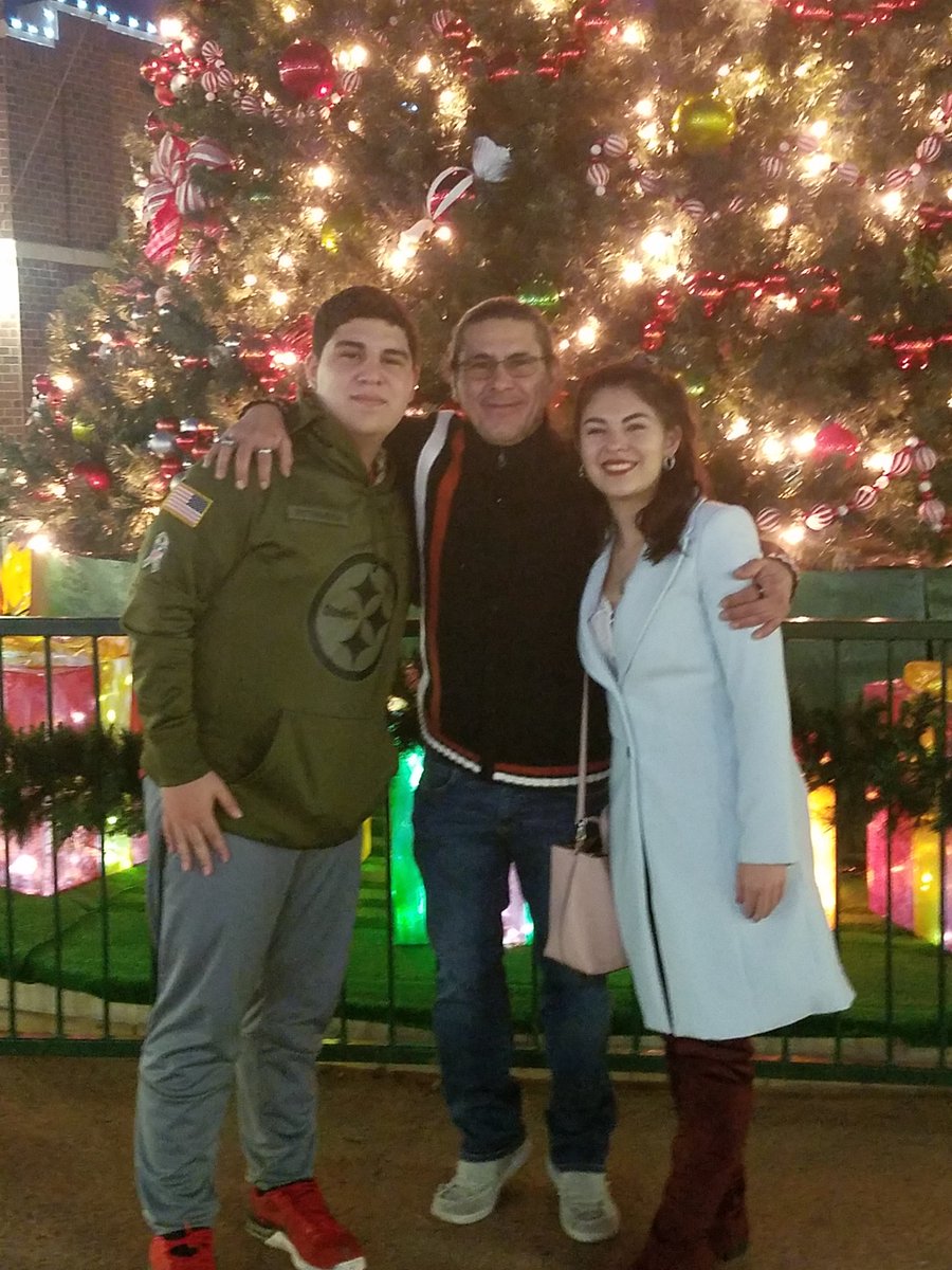 oynomas's tweet photo. Feliz, Navidad!!!! https://t.co/3jUEK3NXy9