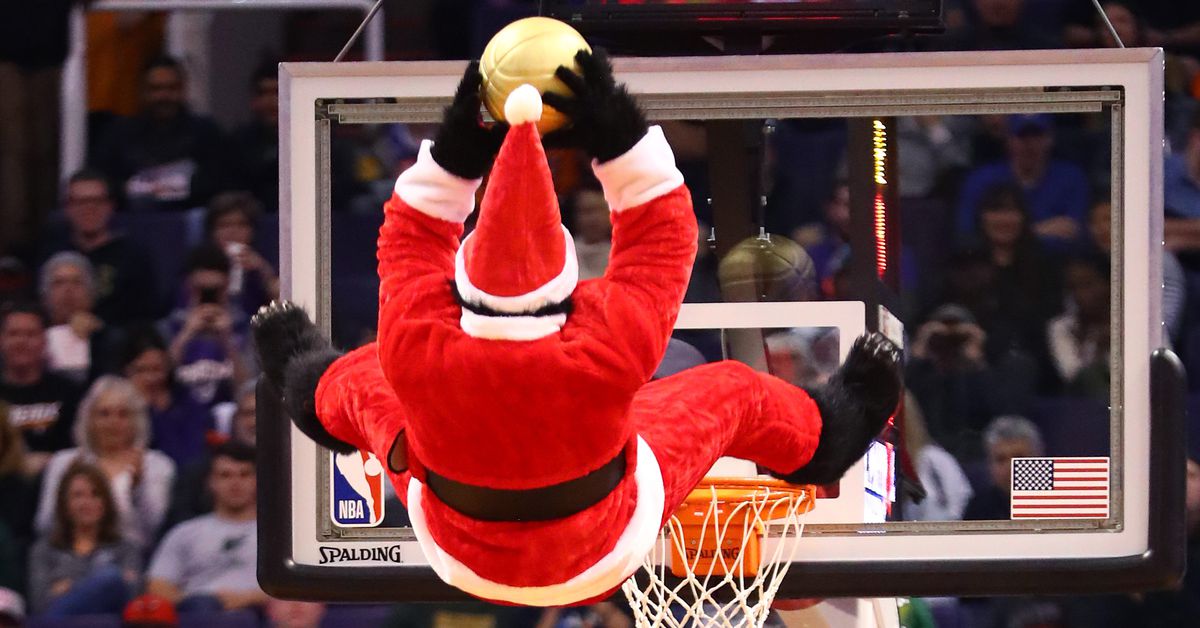 zesty_hawks's tweet photo. Christmas Day open thread https://t.co/2U3HRjtHum https://t.co/xZYF9LLvU9