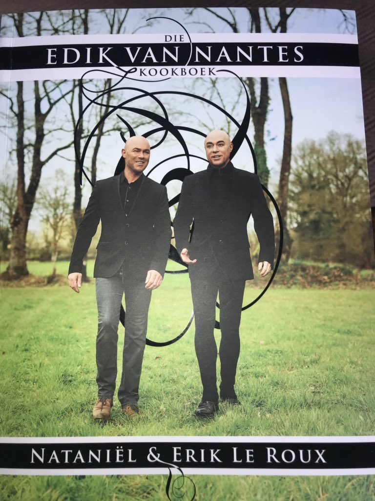 HugenoteVerSA's tweet image. #Nataniel &amp;amp; Erik Le Roux se kookboek. Die verwysing na julle Franse voorsate en vinnige genealogie was lekker om te lees.