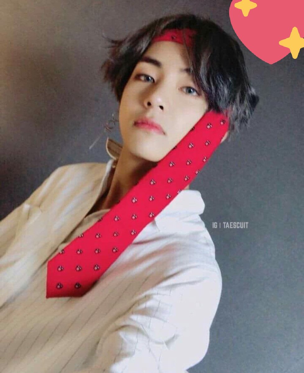 Kimi60646268's tweet photo. Mały Jimin, Jk i V w krawcie❤️🎄❤️
#bts #BTS #BTSARMY #BTSXPOLISHARMY #JUNGKOOK #JK #ARMYSelcaDay #delicious #poznatwjtterowiczaBTS #ChristmasEveEve #IPurpeYou #Christmas #ARMY #vkook #poznatwjtterowiczaBTS #Taykook  #방탄소년단 #MerryChristmas #V #JIMIN #ChristmasDay2018 https://t.co/apkuUlQp0C