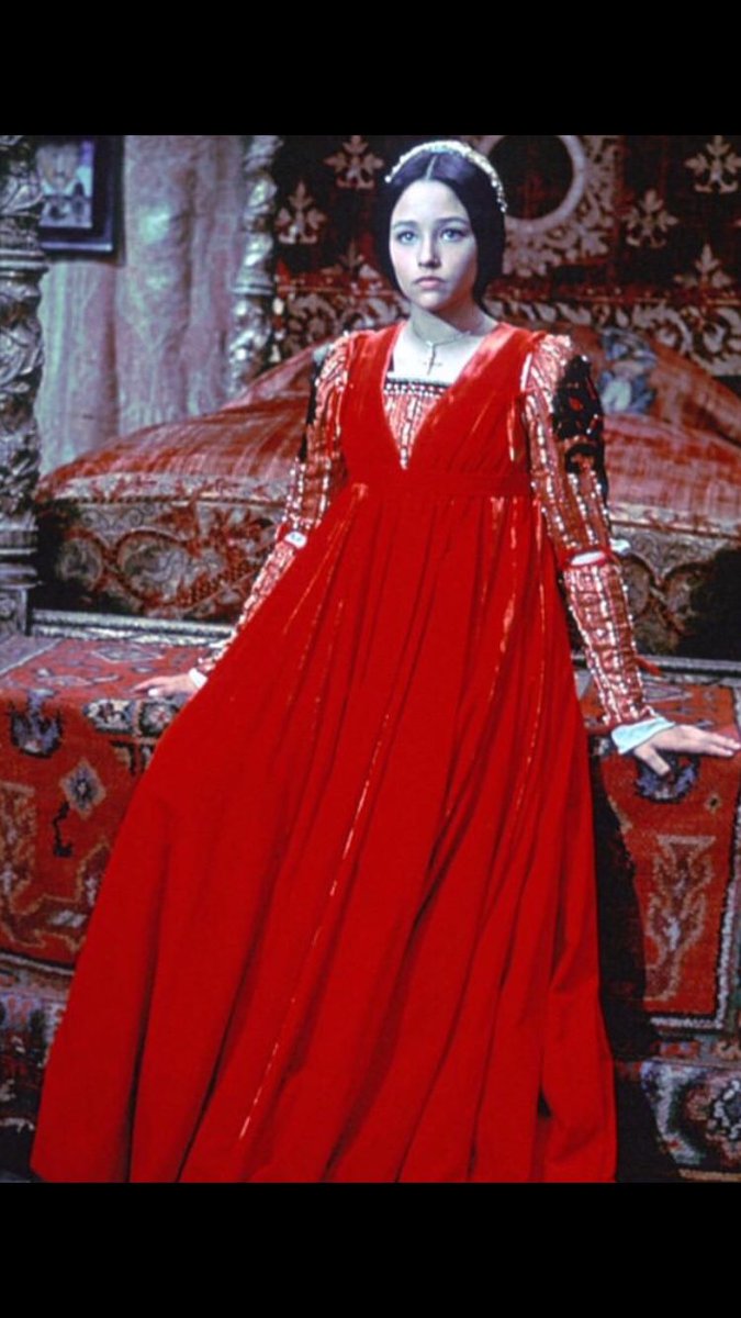 Olivia Hussey tweet media