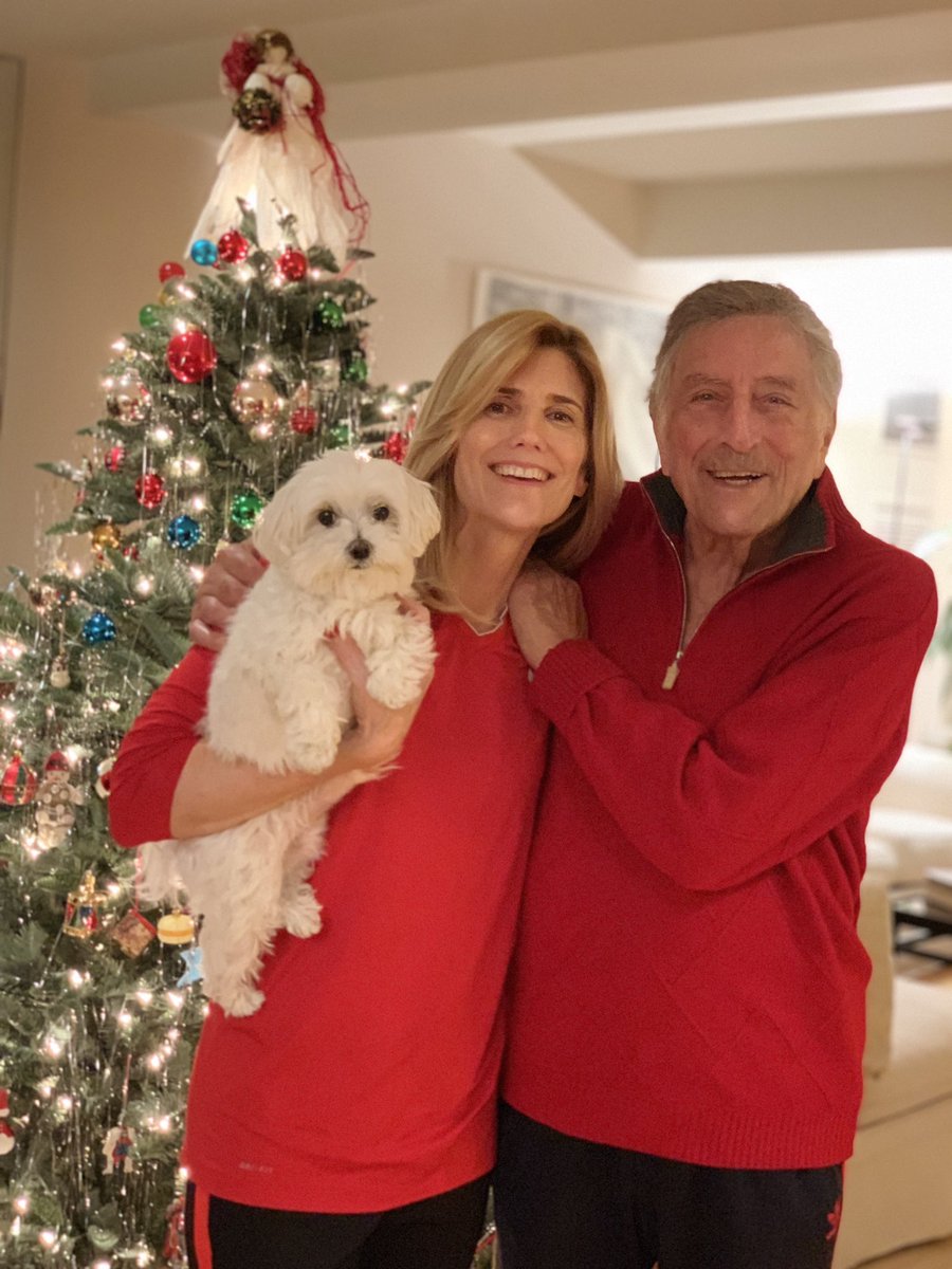 Tony Bennett 25 Days Of Christmas 2022 Co Tony Bennett On Twitter: "We're Wishing You And Your Family A  #Merrychristmas! Https://T.co/Ktkqrvnqqj" / Twitter