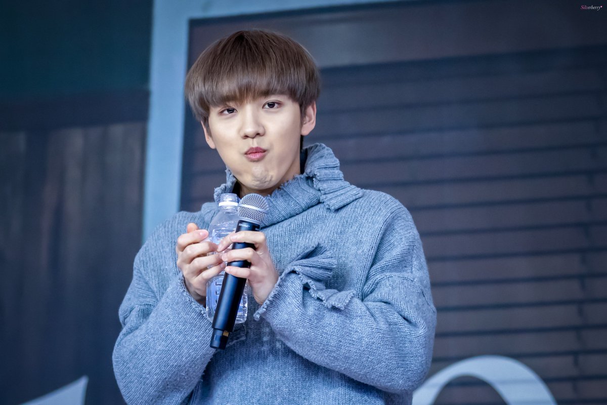 100_11_23's tweet photo. 🎄Happy Merry Christmas!🎄

#백퍼센트 #100percent 
#종환 #JongHwan #조종환 #조나리 
@100per_jonari 
@TOP_100PERCENT https://t.co/R2lzFvyKFY