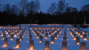 BobWeeksTSN's tweet image. Once again on Christmas Eve in Holten, Netherlands, children placed candles at the graves of the 1,393 Canadian soldiers resting in the Holten Canadian War Cemetery. These brave men who helped liberate the country in WW2 are not forgotten. Merry Christmas!