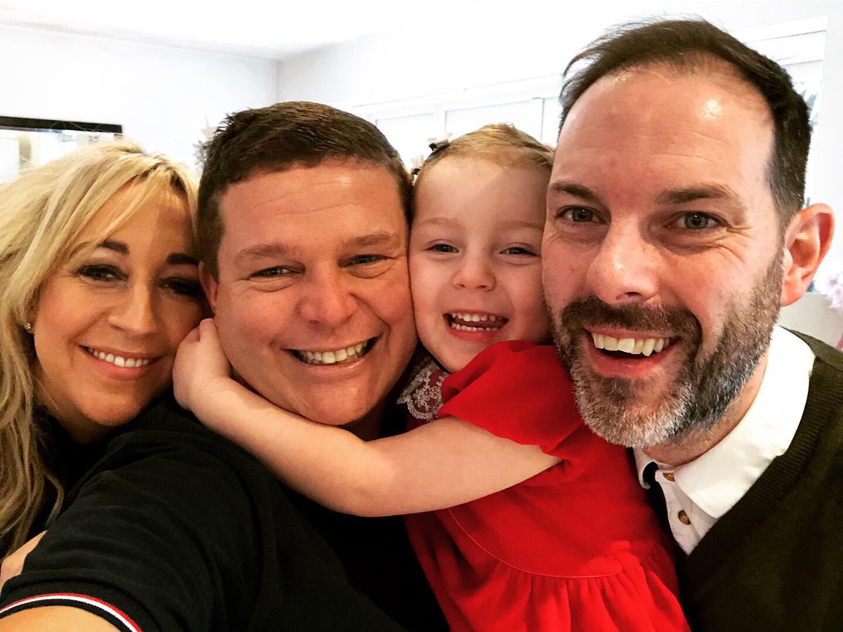 BUSAPAR3's tweet photo. So special....Christmas Day memories - canβt explain the excitement!! Amelies face says it all #UncleAndrew #Christmas #ChristmasDay #2018 #Selfie
#Family #adore @ChrisGartner2 @VictoriaGartner https://t.co/BqZjKjbYUM