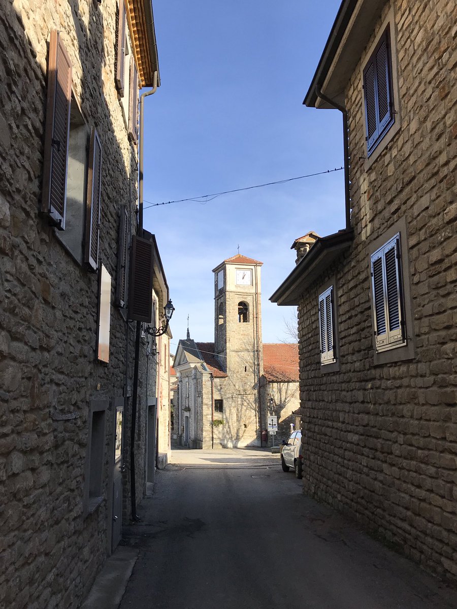 pietro_nik88's tweet photo. Un augurio di Buon Natale a tutti direttamente dall’Osteria Langhet di #Bergolo, in #AltaLanga.
Come state passando il Natale?
@Langhet @TuLangheRoero @langhexperience @inLanghe @ilovelanghe @regionepiemonte @Visit_Piemonte @piemonte_is @piedmontpark @torinopiemonte https://t.co/PTsLf7FK7j
