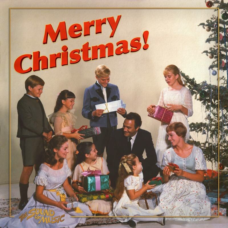 SoundofMusic's tweet photo. Merry Christmas from the @SoundofMusic! #SoundOfMusic #MerryChristmas #Christmas2018 #ChristmasDay2018 https://t.co/mndlKMnWNT