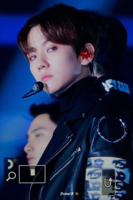 byunificial's tweet photo. he is hauntingly beautiful https://t.co/90SLpymow6