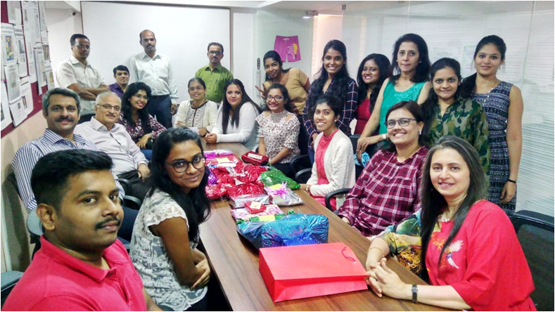 ascionline's tweet image. Spreading the #Christmas cheer 
#LifeatASCI  @paritoshZero 
@pmahesh @arvindmahajan 
@dazzlingray @shwetapurandare