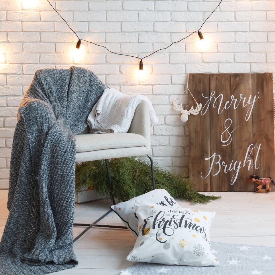 ToiletTreeProd's tweet image. Merry Christmas and Happy Holidays, from all of us at ToiletTree Products.