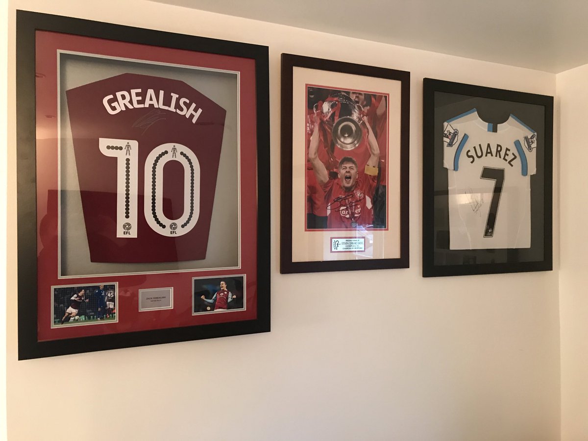 Sutty75's tweet photo. In a house full of LFC fans, I’ve finally convinced them @JackGrealish1 deserves his place #villalegend @AVFCOfficial https://t.co/4DLPDXbx01