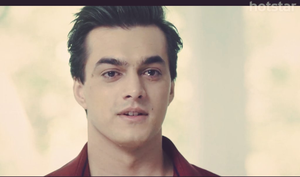 Rivanig98's tweet photo. And that sukoon in his teary eyes after listening that their baby is alive😍🤫🤗❤️
#kartikgoneka #yrkkh #MohsinKhan #momo #TVPersonality2018 # @momo_mohsin @shivangijoshi10 @StarPlus @TeamMohsinkhan @team_kaira https://t.co/t7ggTNCWQV