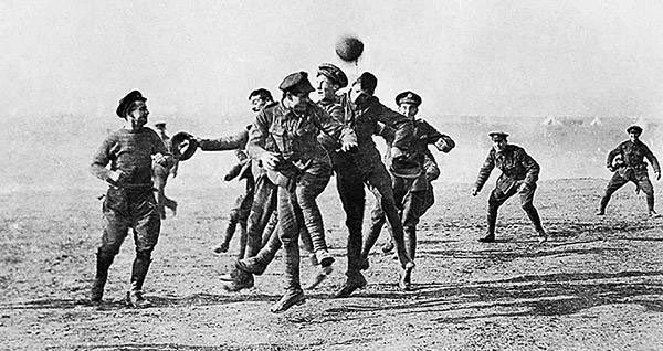 Sporf's tweet photo. 📅 104 Years Ago Today: 

🇬🇧 British soldiers put down their weapons...

🇩🇪 ... German soldiers put down their weapons....

⚽️ ... and one of football’s most iconic games was played between the trenches of World War I. https://t.co/WDgk6TnXGD