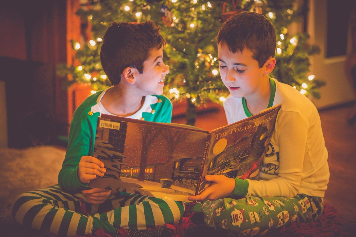 NishantinWI's tweet photo. Merry Christmas from our family to yours!
#StillMagical https://t.co/8N7hAqJo83