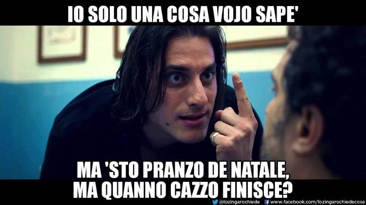 lozingarochiede's tweet photo. #lozingarochiedecose #natale #pranzodinatale #aiuto #mangialaunaltracosaanonna https://t.co/y9Ij225oiR https://t.co/kBXU5YAjA1